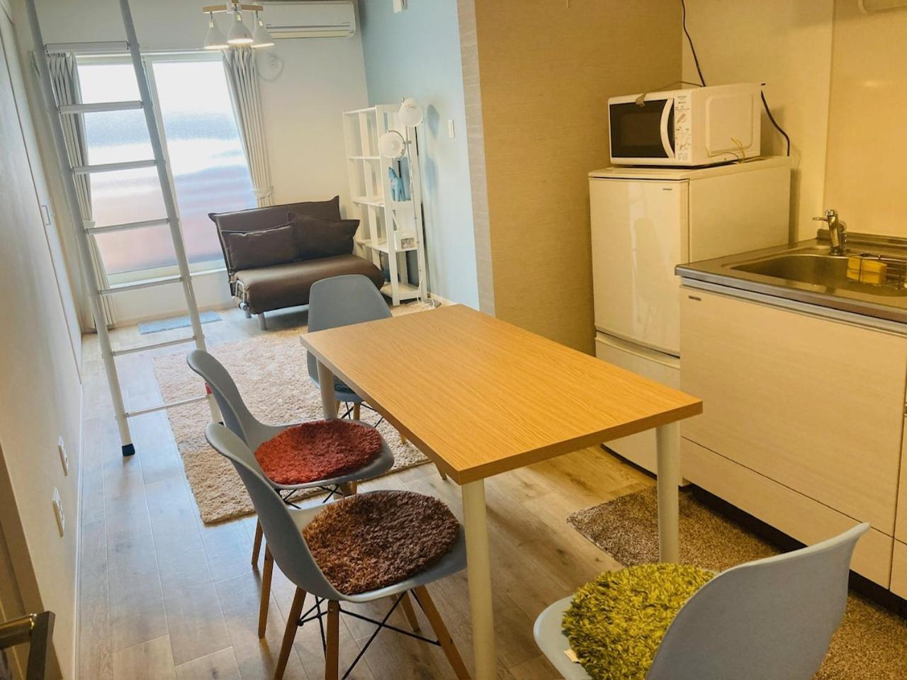 鶴橋ロフト付戸建て Apartment *