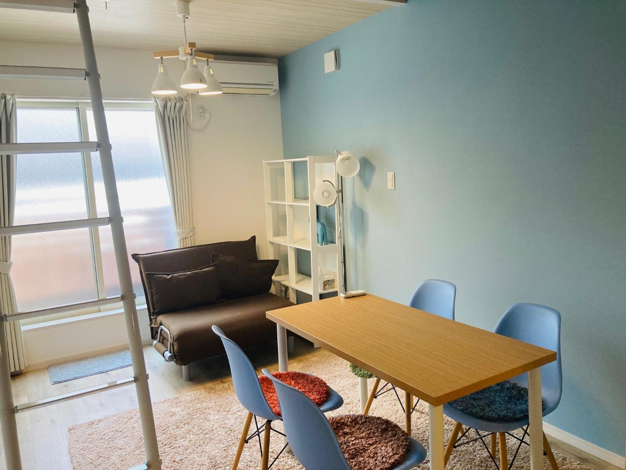 Apartment 鶴橋ロフト付戸建て